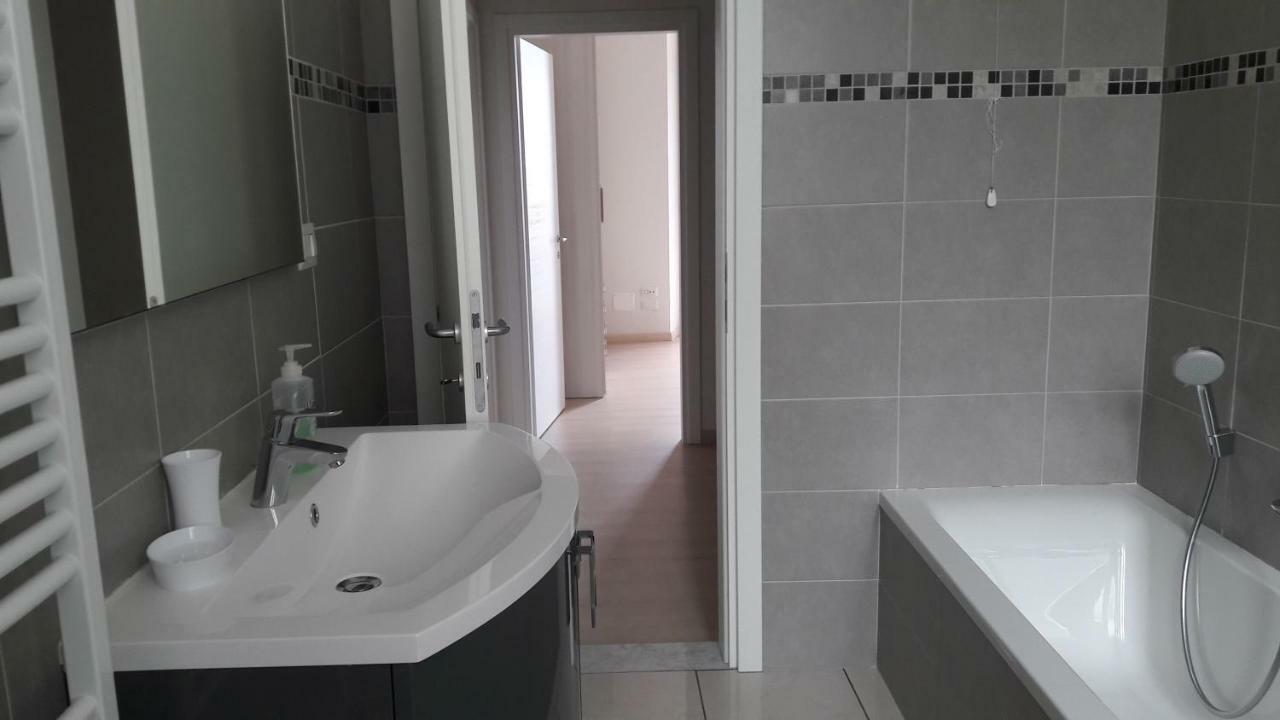 Residenza Lux Fronte Mare Apartment Vado Ligure Exterior photo